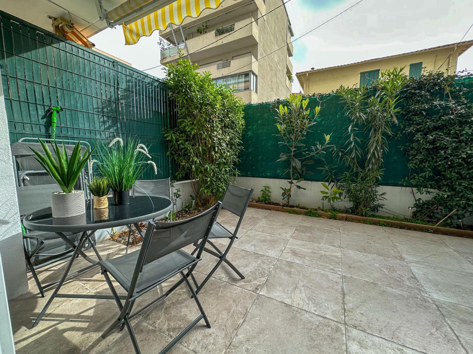 Cosy Madrid, Appartement Proche De La Mer Cannes Extérieur photo