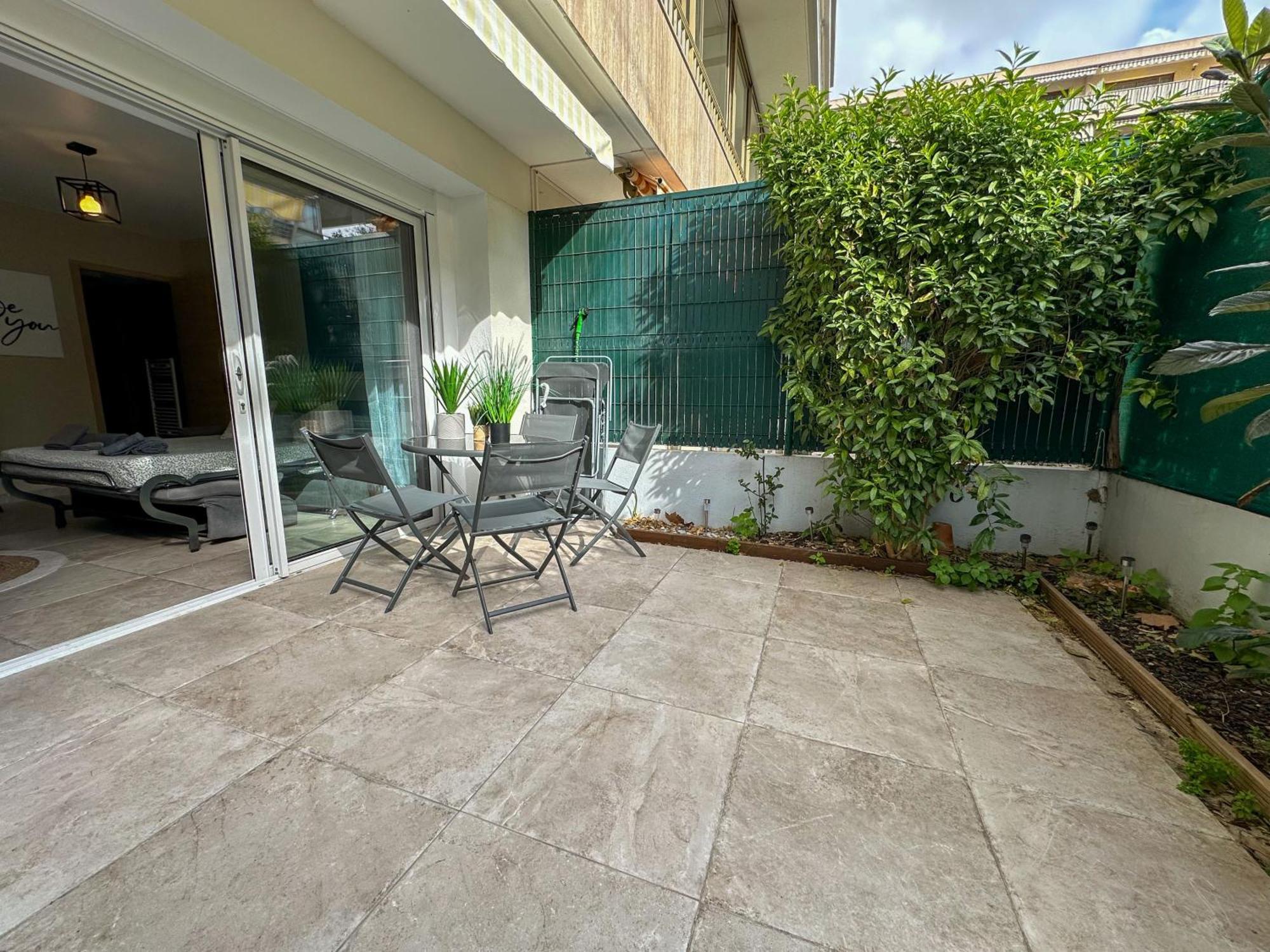 Cosy Madrid, Appartement Proche De La Mer Cannes Extérieur photo
