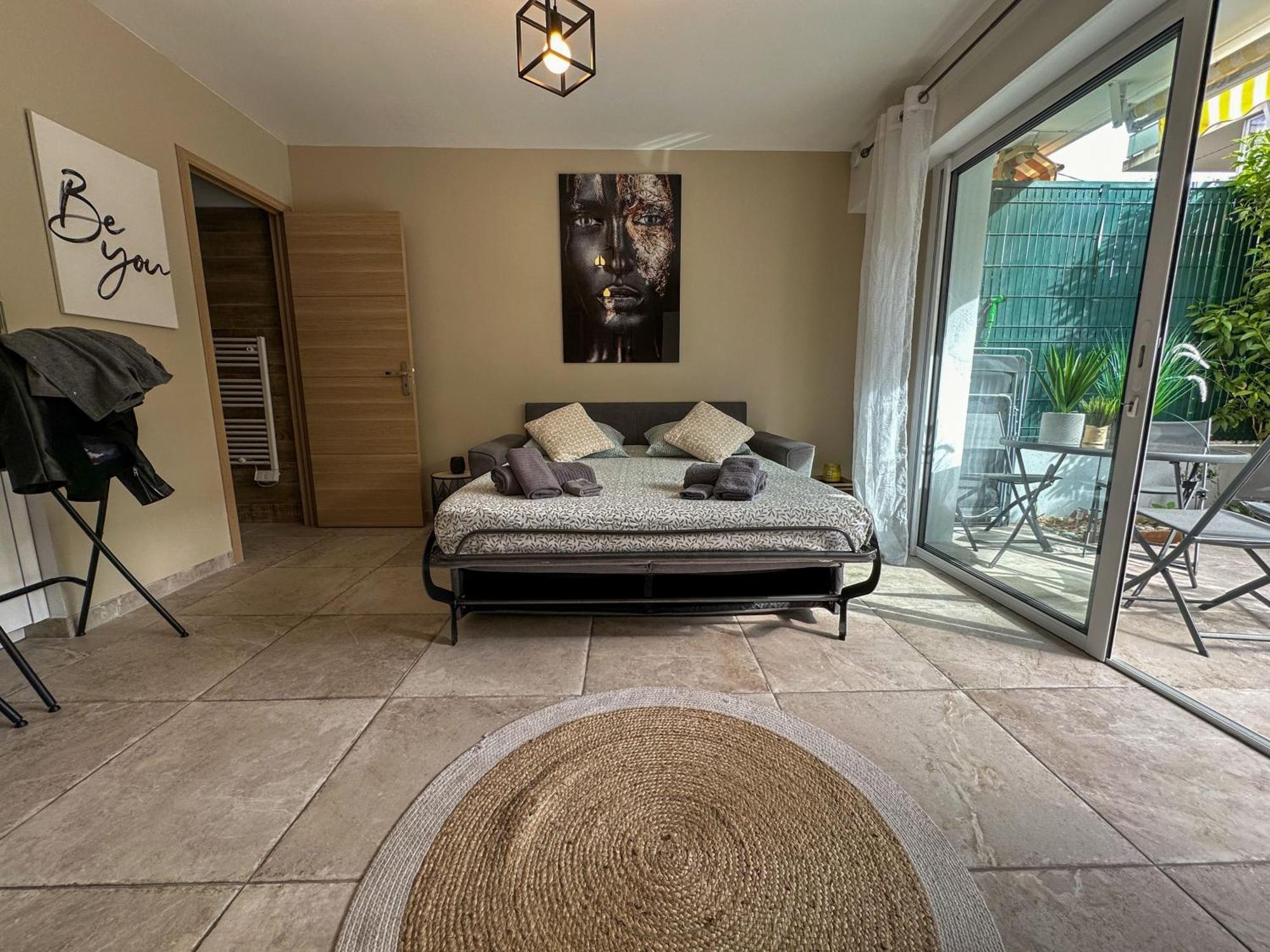 Cosy Madrid, Appartement Proche De La Mer Cannes Extérieur photo